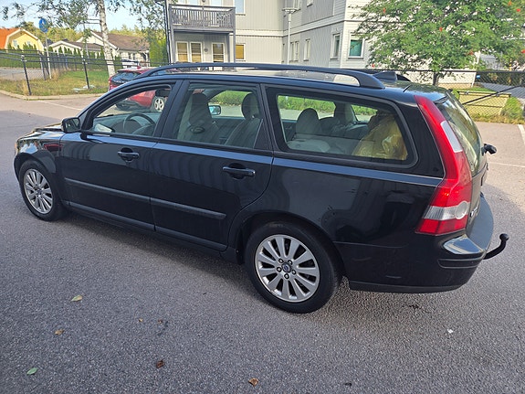 Volvo V50 6 of 21