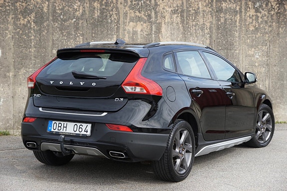 Volvo V40 Cross Country 9 of 21