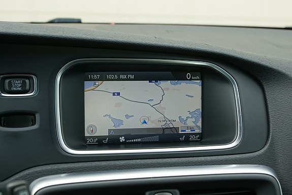 Volvo V40 Cross Country 18 of 21