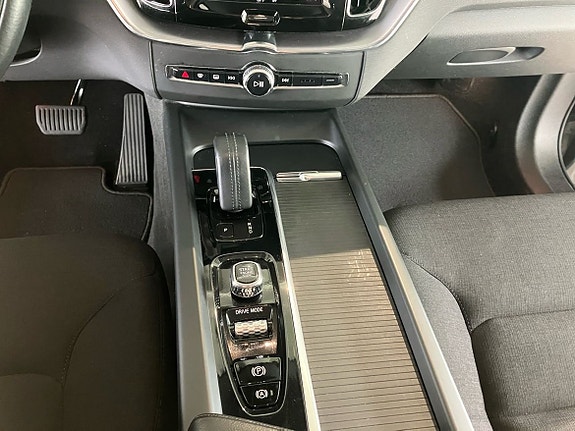 Volvo XC60 13 of 14