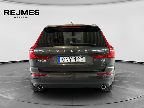 Volvo XC60 8 of 14