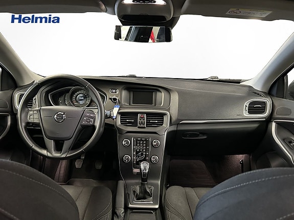 Volvo V40 8 of 10