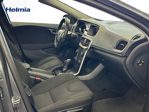 Volvo V40 7 of 10
