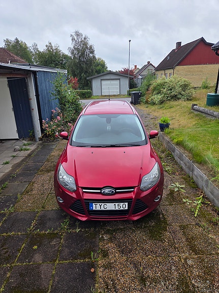 Ford Focus 2 of 8