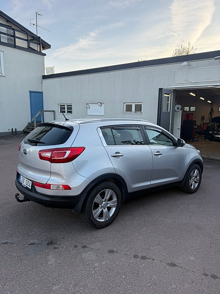 Kia Sportage 3 of 8