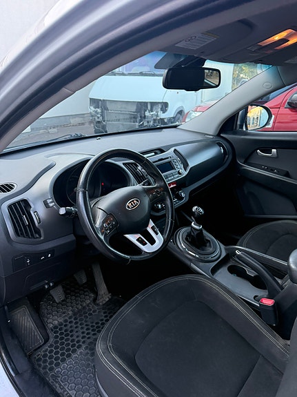 Kia Sportage 5 of 8