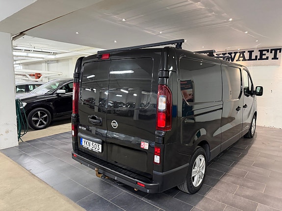 Nissan NV300 6 of 18