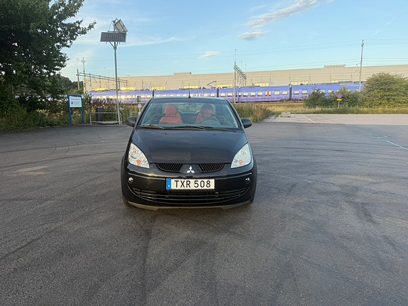 Mitsubishi Colt 2 of 9