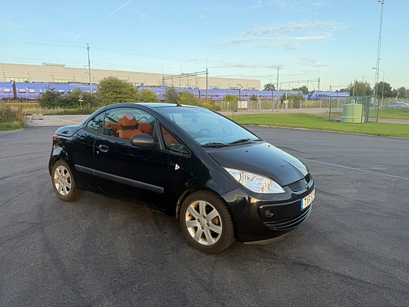 Mitsubishi Colt 3 of 9