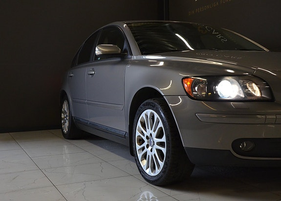 Volvo S40 2 of 21