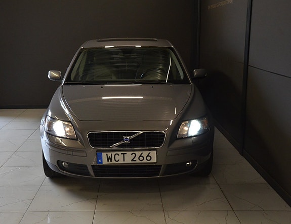 Volvo S40 4 of 21