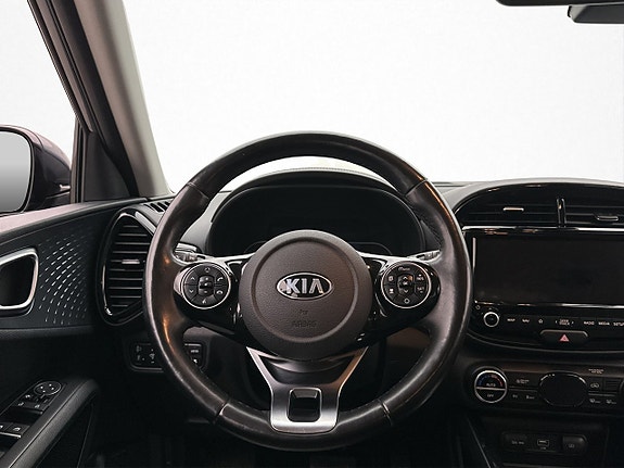 Kia e-Soul 13 of 30