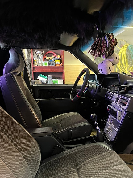 Volvo 740 3 of 6
