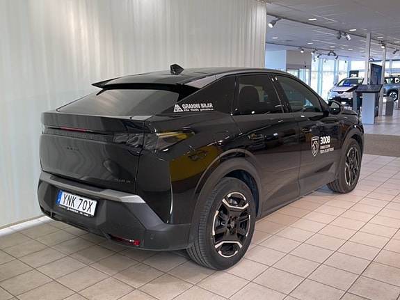 Peugeot 3008 3 of 18