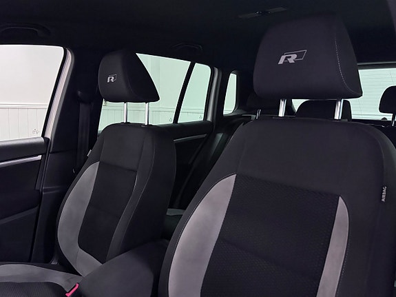 Volkswagen Tiguan 17 of 27