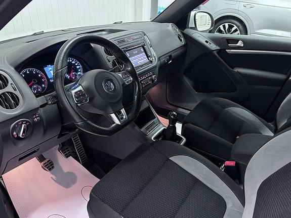 Volkswagen Tiguan 12 of 27