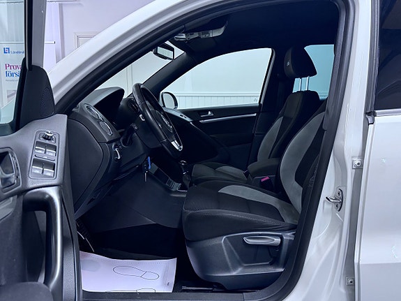 Volkswagen Tiguan 13 of 27