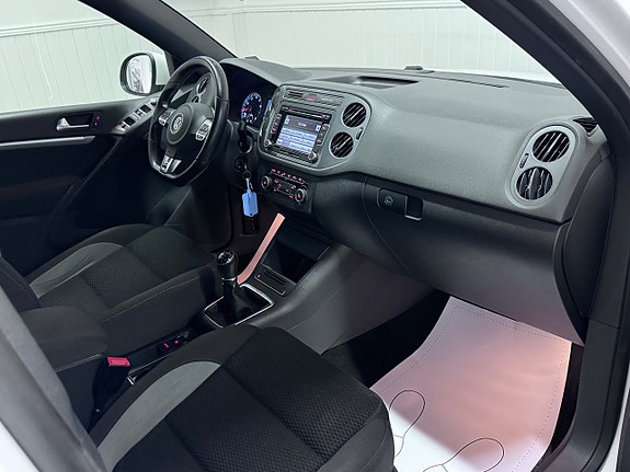 Volkswagen Tiguan 15 of 27