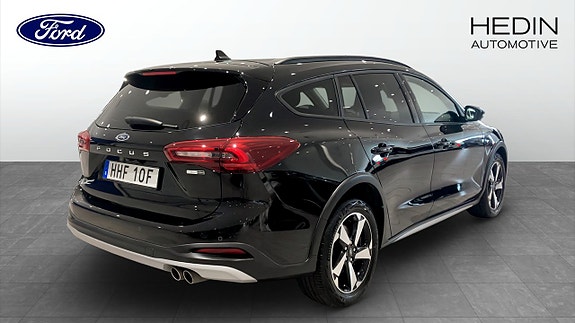 Ford Focus 2 of 12