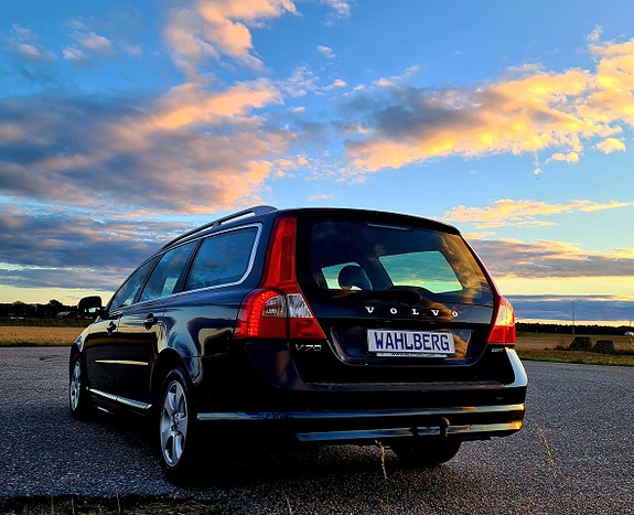 Volvo V70 15 of 23