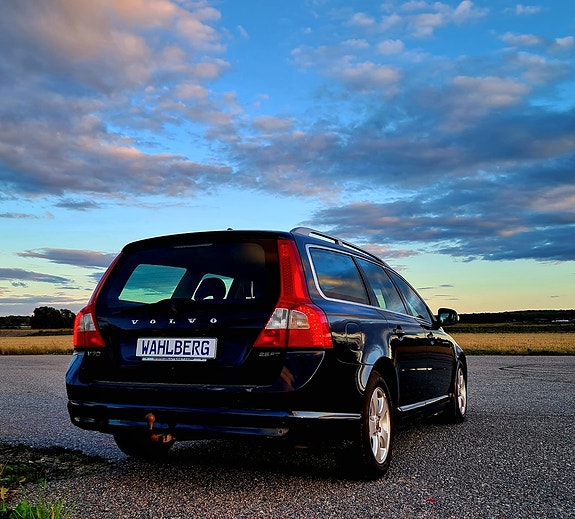 Volvo V70 14 of 23