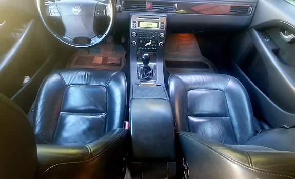 Volvo V70 19 of 23