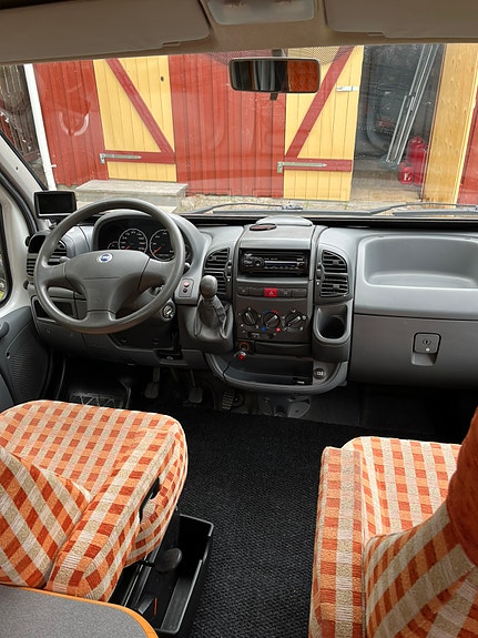 Adria 650SP.                          Fin, fukttestad UA, ny kamrem och ny besiktad 10 of 15