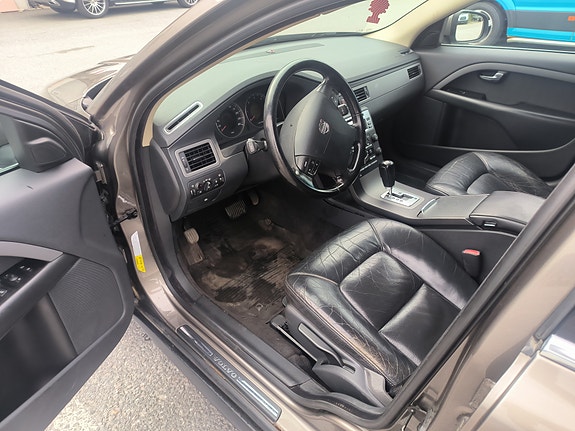 Volvo S80 6 of 8
