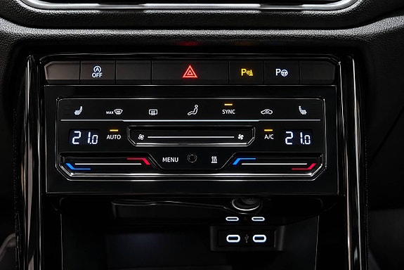 Volkswagen T-Roc 15 of 17