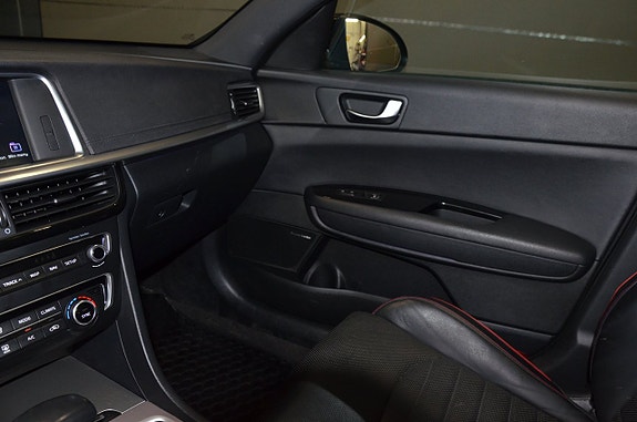 Kia Optima 18 of 20