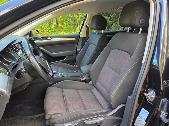 Volkswagen Passat 5 of 7