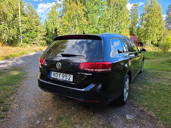 Volkswagen Passat 3 of 7