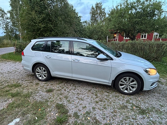 Volkswagen Golf VII 2 of 4