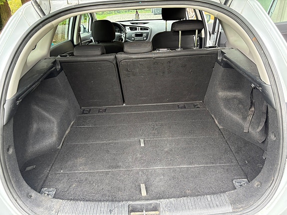 Kia Ceed 8 of 8