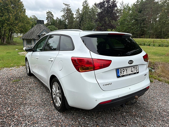 Kia Ceed 5 of 8