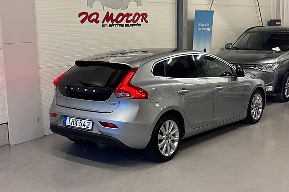 Volvo V40 5 of 18