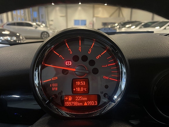 MINI Cooper 21 of 25
