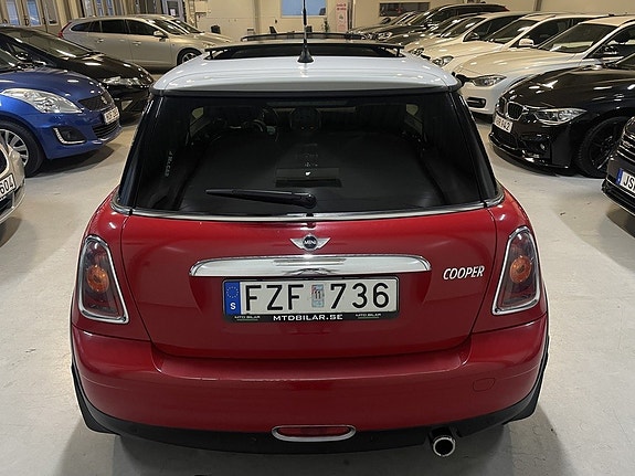 MINI Cooper 11 of 25
