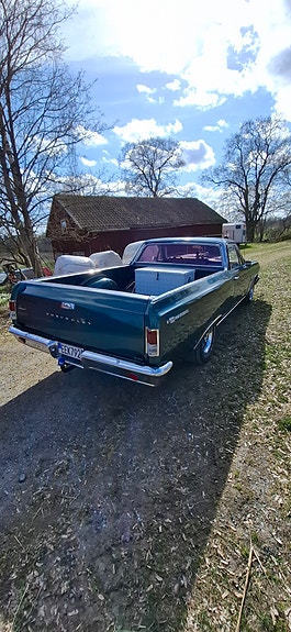 Chevrolet El Camino 13 of 17