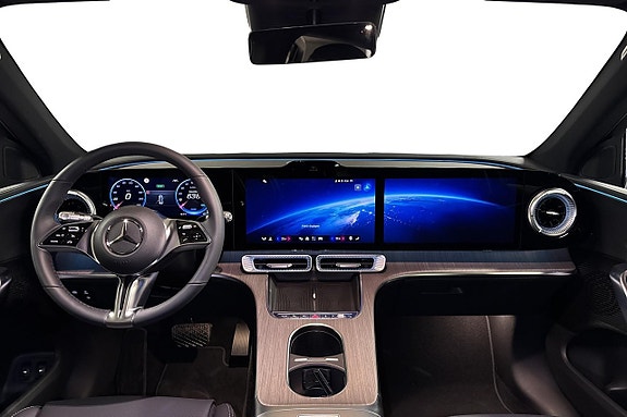 Mercedes-Benz GLC300 8 of 21