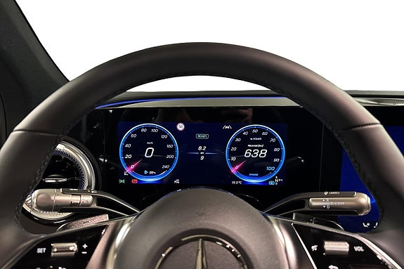 Mercedes-Benz GLC300 7 of 21