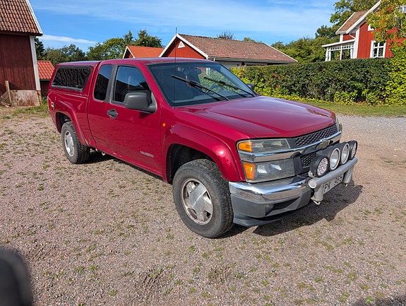 Chevrolet Colorado 2 of 5