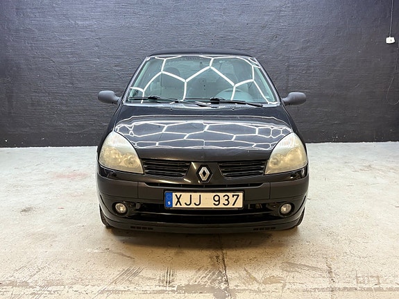 Renault Clio 3 of 18