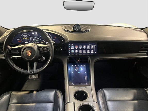 Porsche Taycan 4S 11 of 23