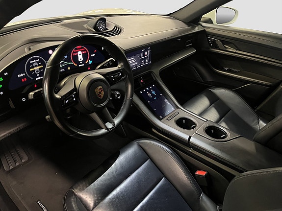 Porsche Taycan 4S 9 of 23