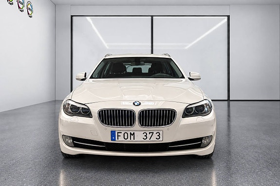 BMW 525d 5 of 17