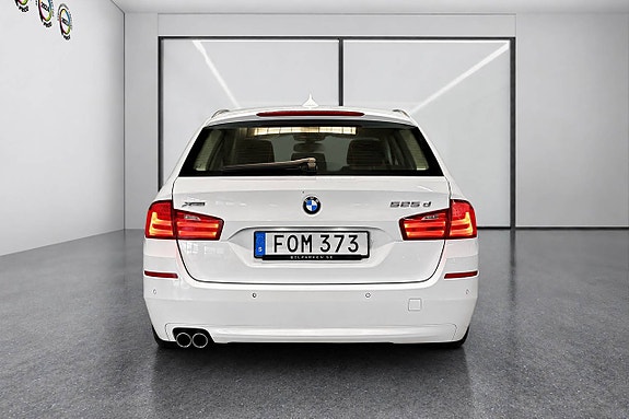 BMW 525d 6 of 17