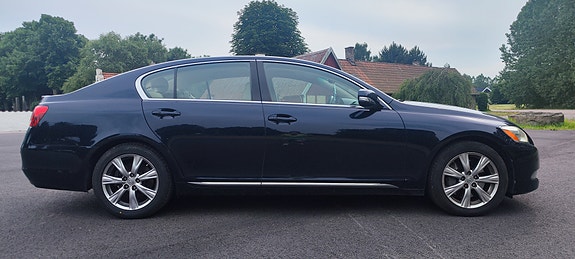 Lexus GS300 2 of 8