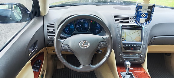 Lexus GS300 4 of 8