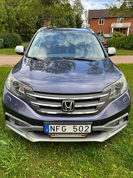 Honda CR-V 2 of 3